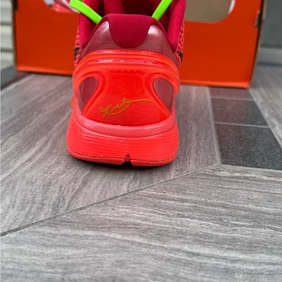 Nike Kobe VI (GS) Reverse Grinch 5Y - Picture 6 of 10